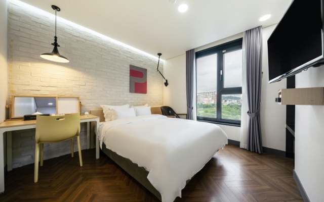 광주 상무 부띠끄호텔와인