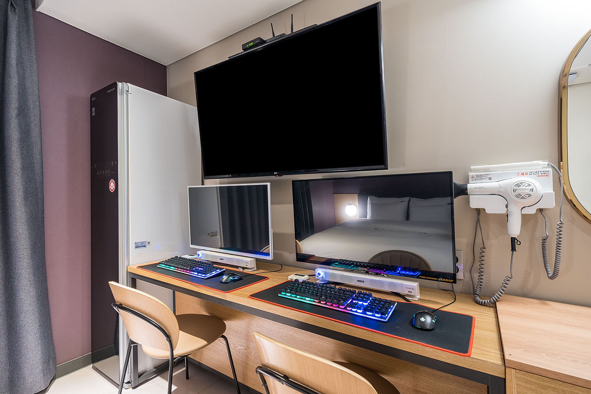 room detail thumbnail 2