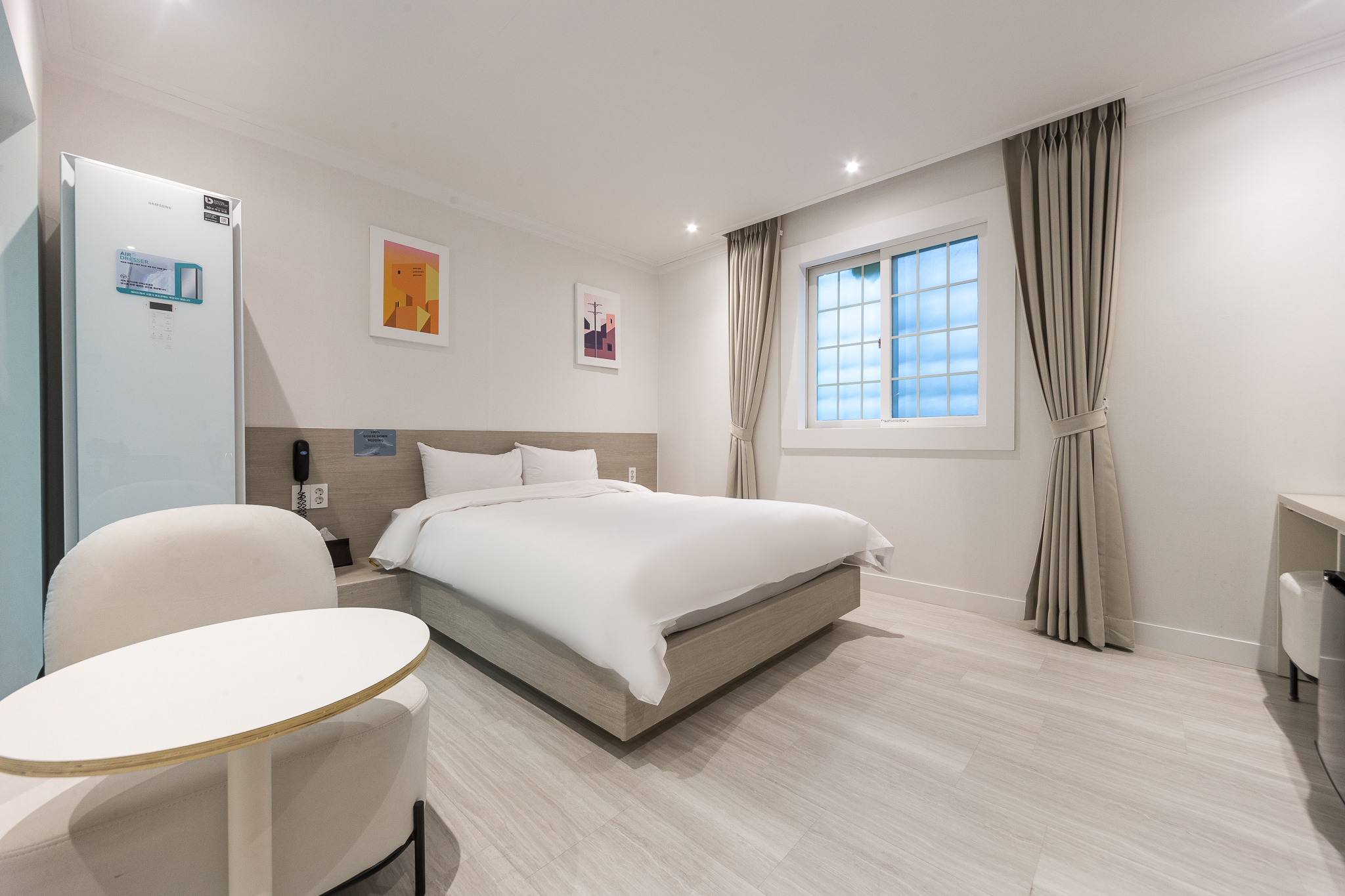 room detail thumbnail 0