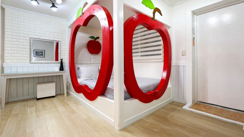 room detail thumbnail 1