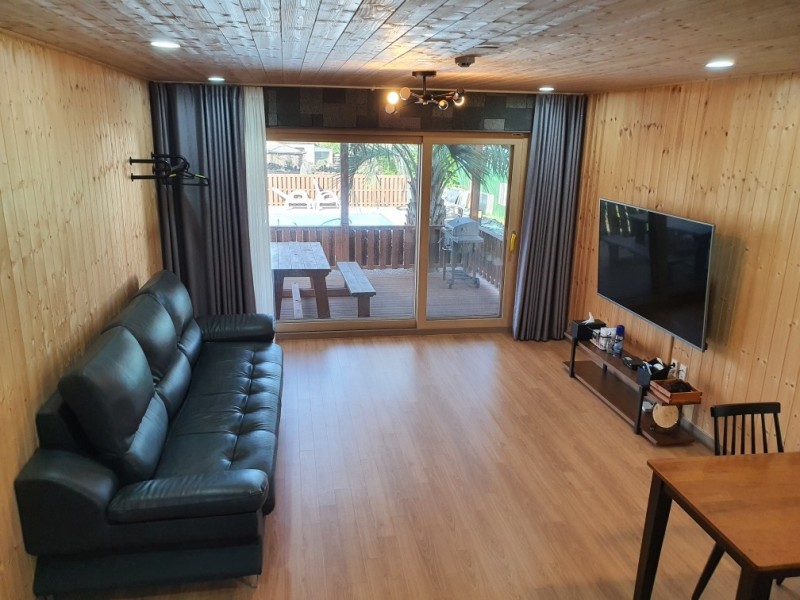 https://yaimg.yanolja.com/v5/2021/07/07/11/60e58eef294286.42076520.jpg