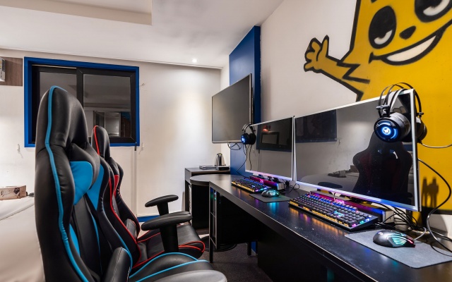 room detail thumbnail 1