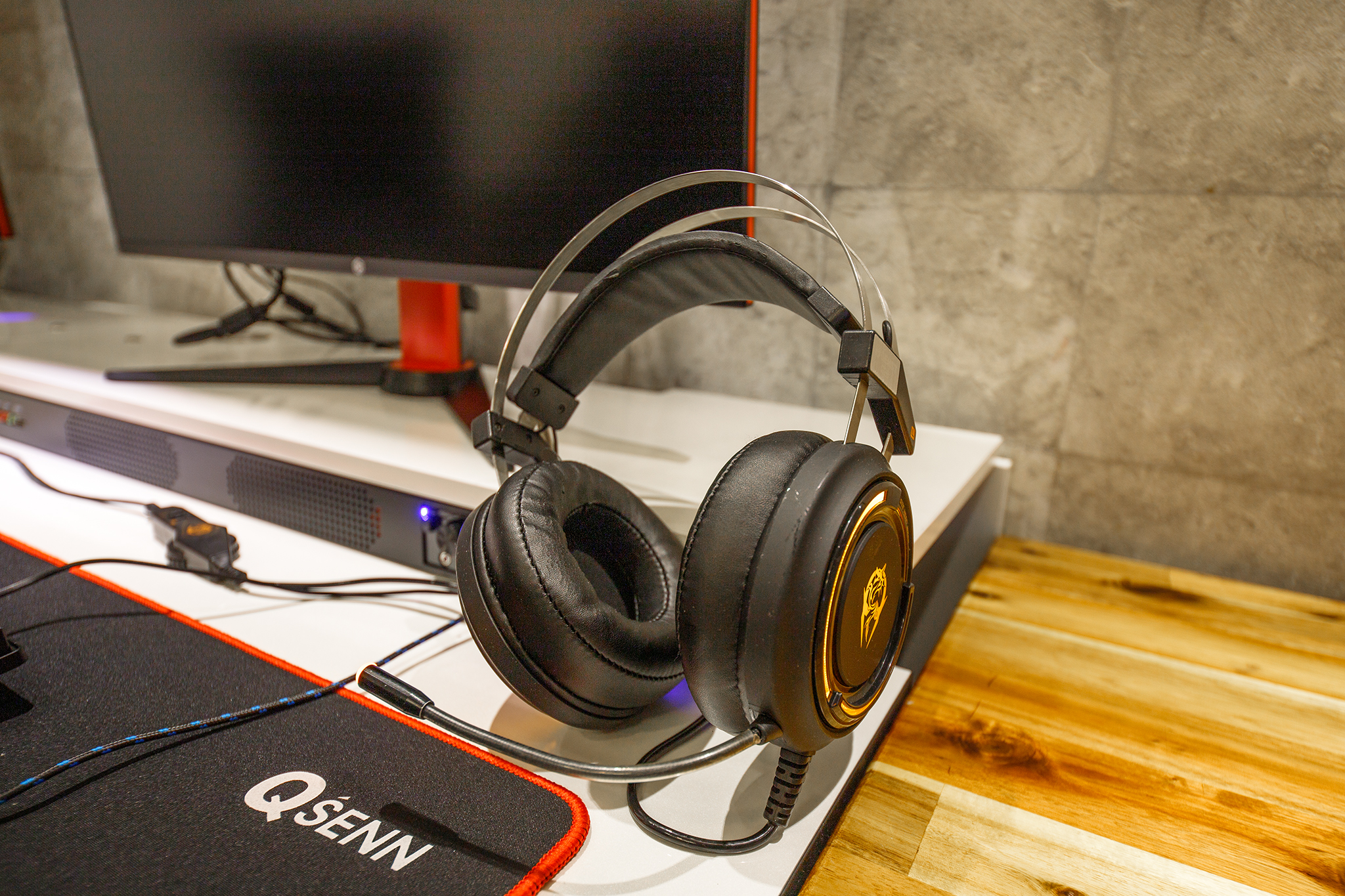 room detail thumbnail 2