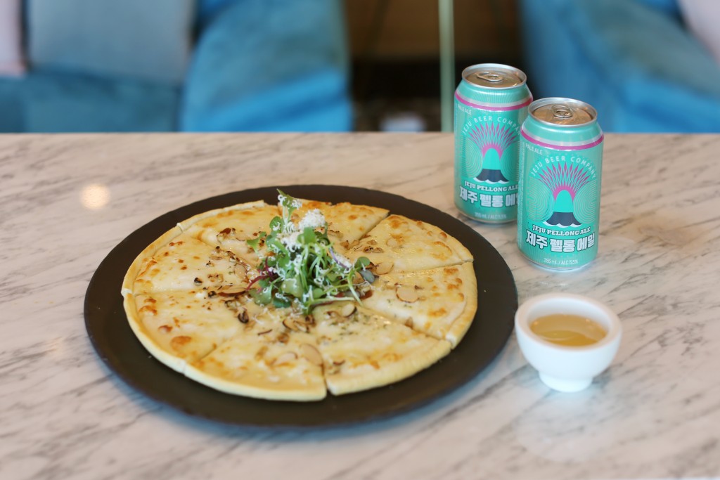  마음 비워(Beer), 가슴 활짝 피자(Pizza) 슈페리어트윈 시티뷰