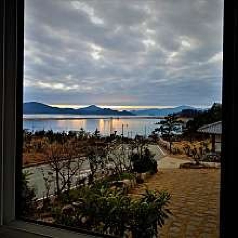 https://yaimg.yanolja.com/v5/2021/09/10/10/613b2f67a73c83.87363043.jpg