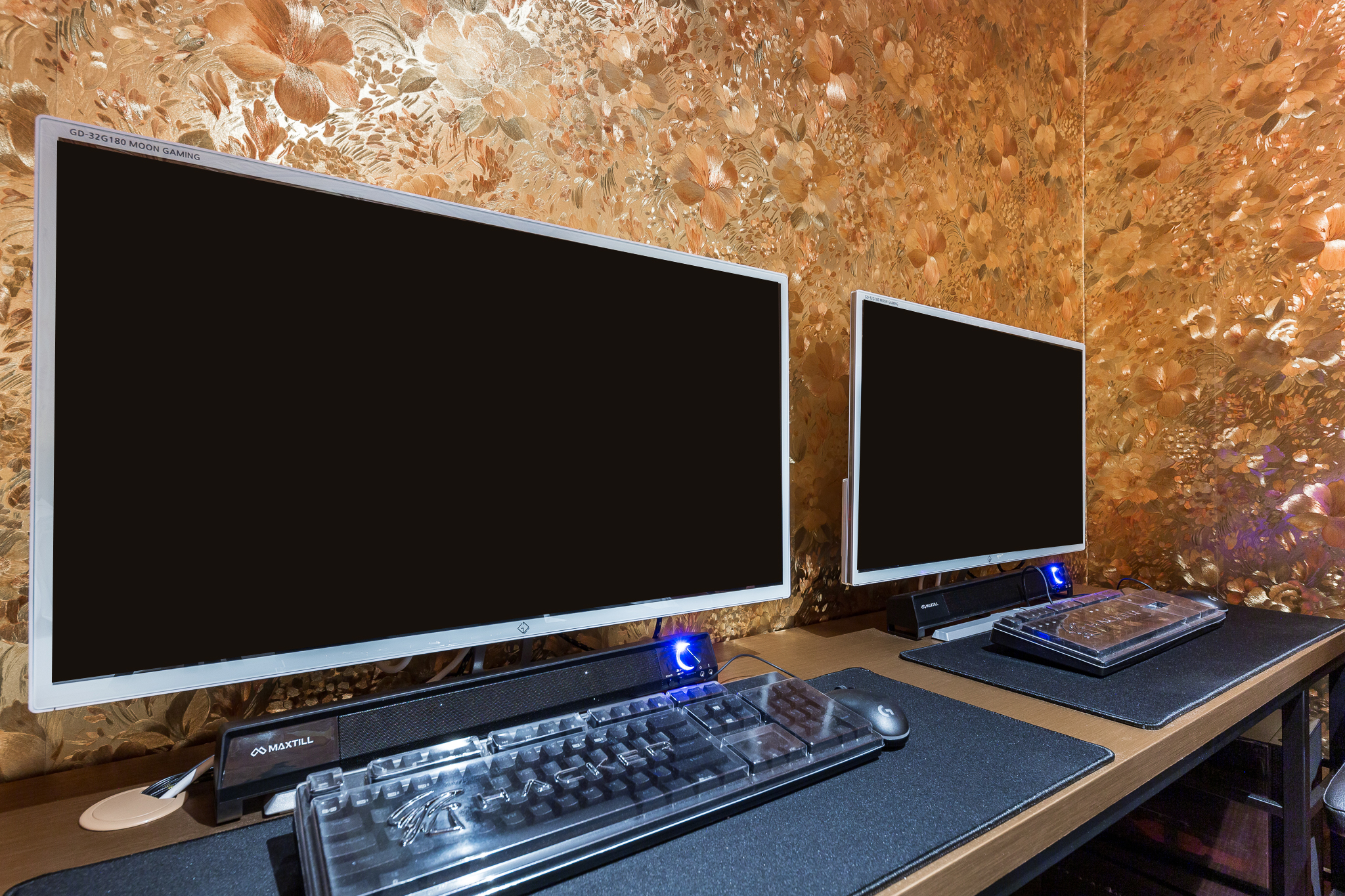 room detail thumbnail 2