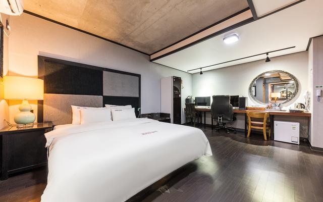 완주 한옥호텔 삼례미술관 앤 드라이브인 무인텔