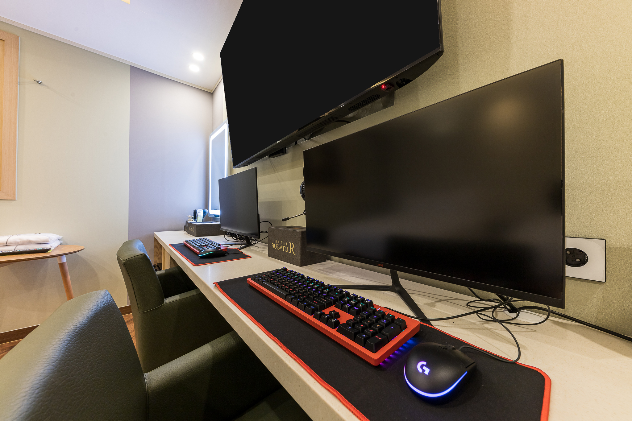 room detail thumbnail 0