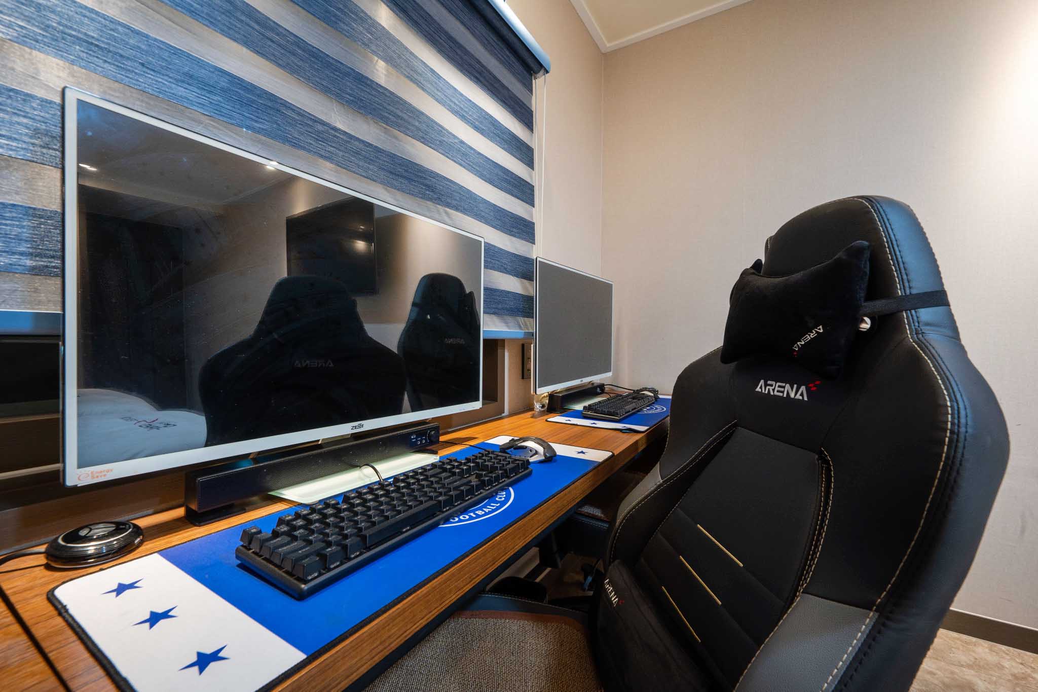 room detail thumbnail 1
