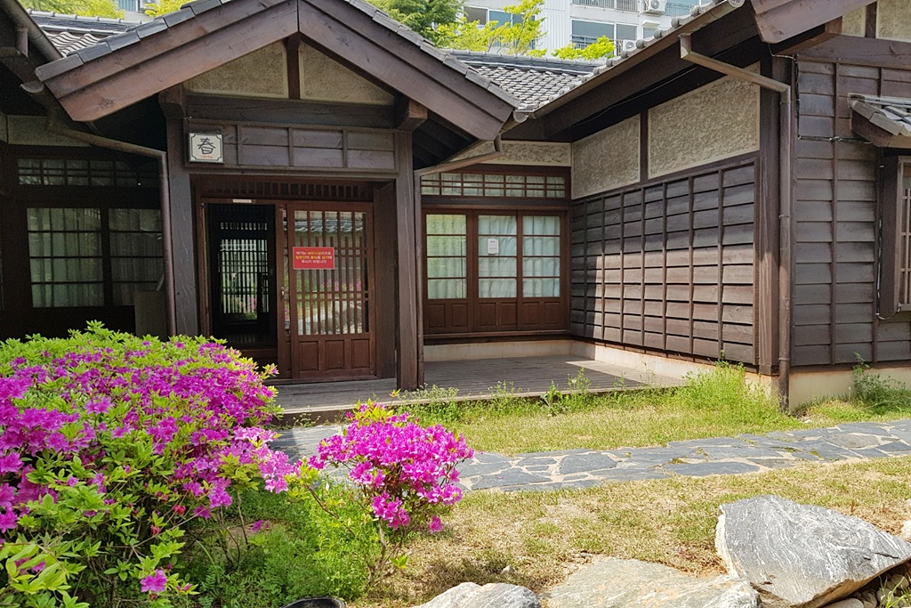 군산 여미랑 외관