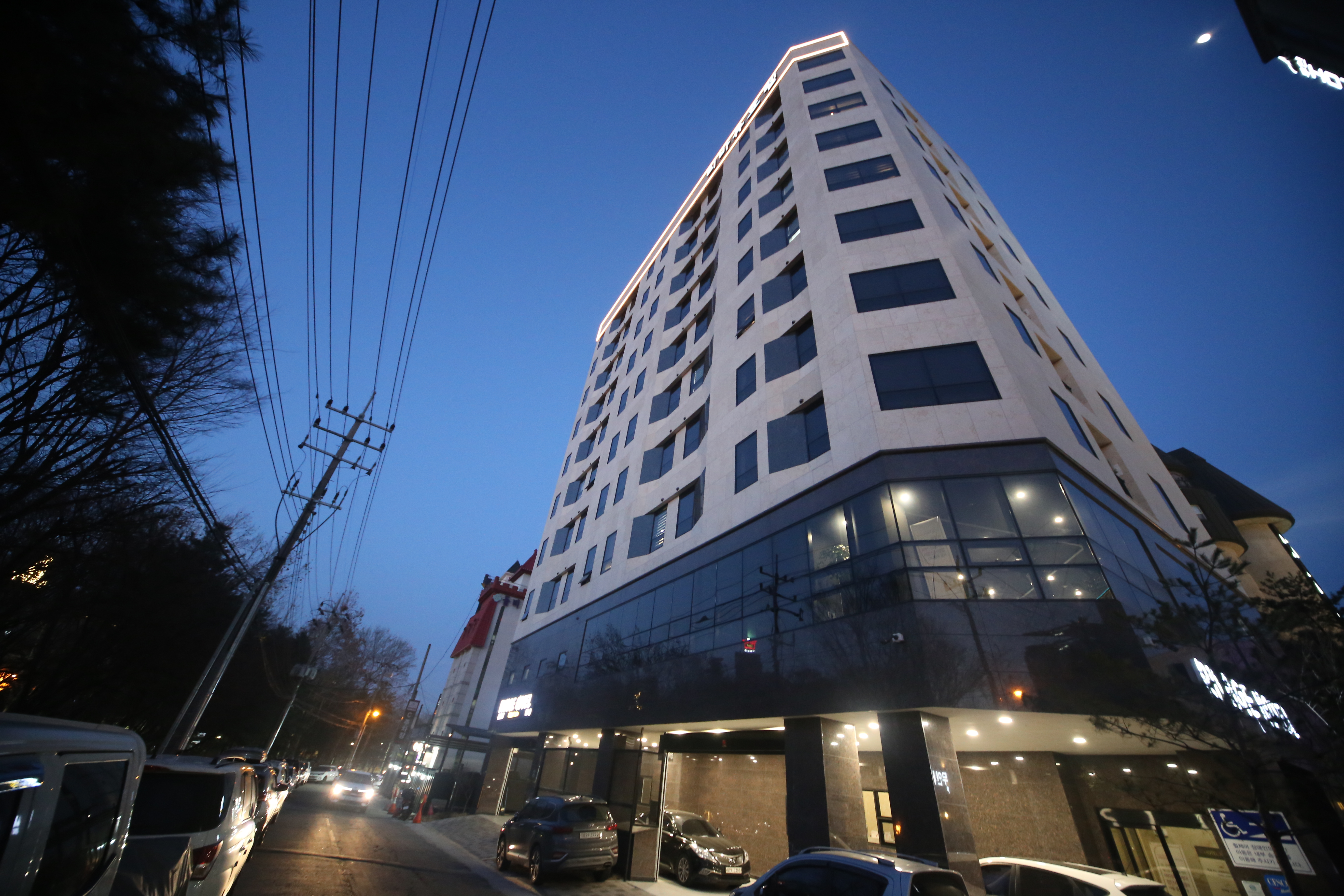 청주 리바쥬 호텔 (HOTEL RIVAGE) 외관