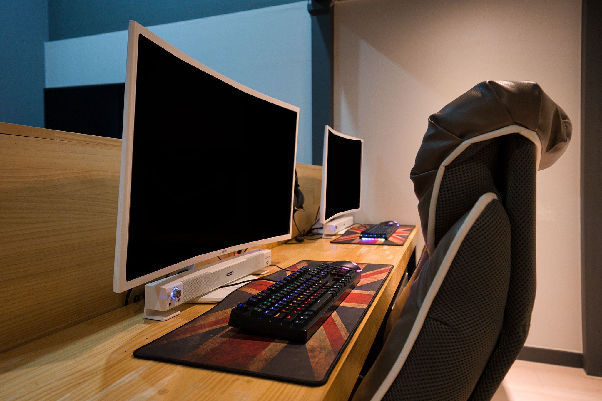 room detail thumbnail 0