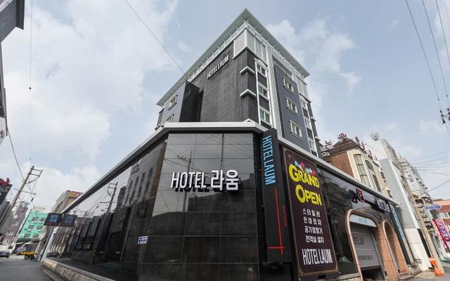 대전 중리 호텔 라움