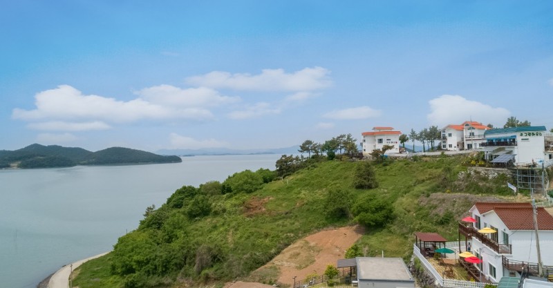https://yaimg.yanolja.com/v5/2022/04/21/15/62617b97b3b285.20997847.JPG