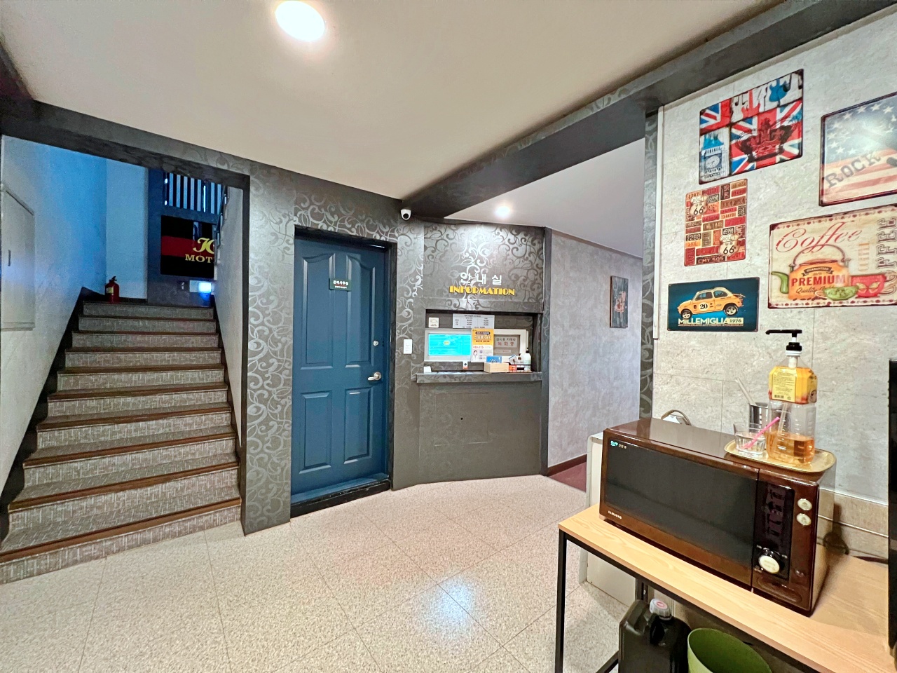 INTERIOR