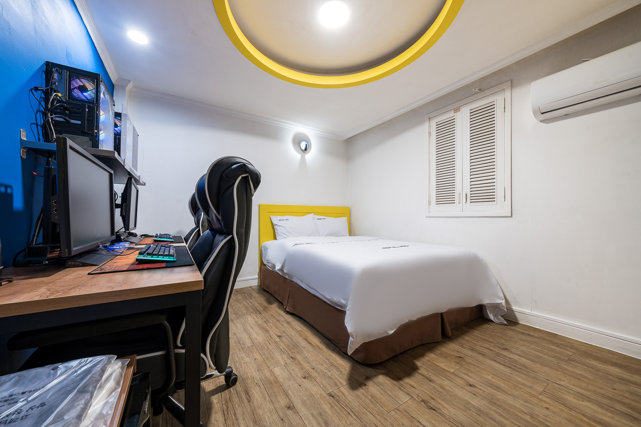 room detail thumbnail 0