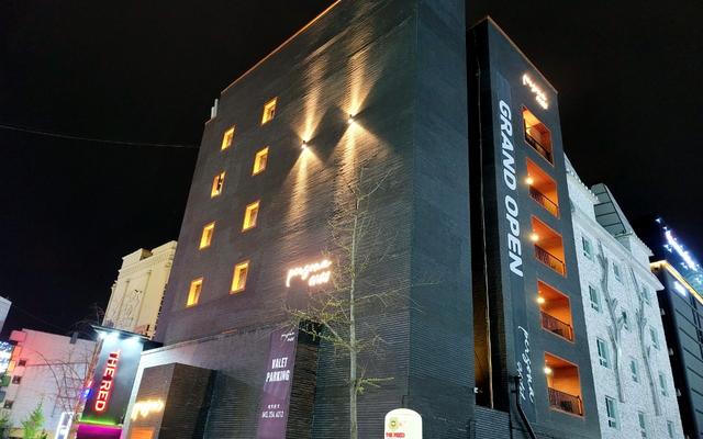 청주 호텔 페르소나