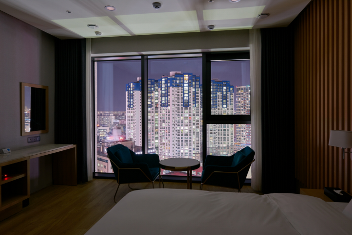 room detail thumbnail 0