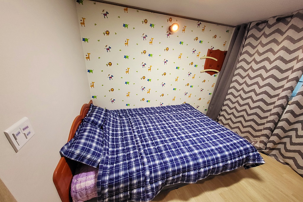 더블룸 C - 여성전용(퀸침대, 개별욕실)