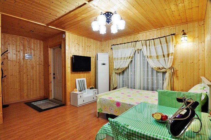 https://yaimg.yanolja.com/v5/2022/06/04/14/629b70991f0490.89800658.jpg