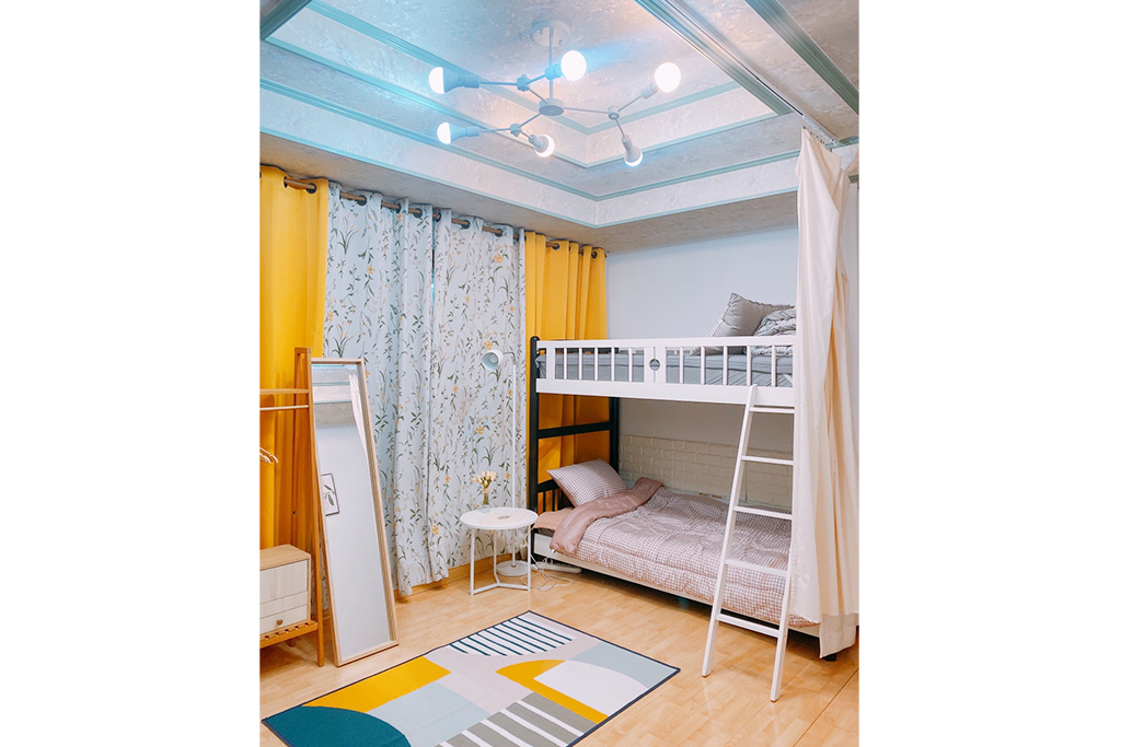 room detail thumbnail 1