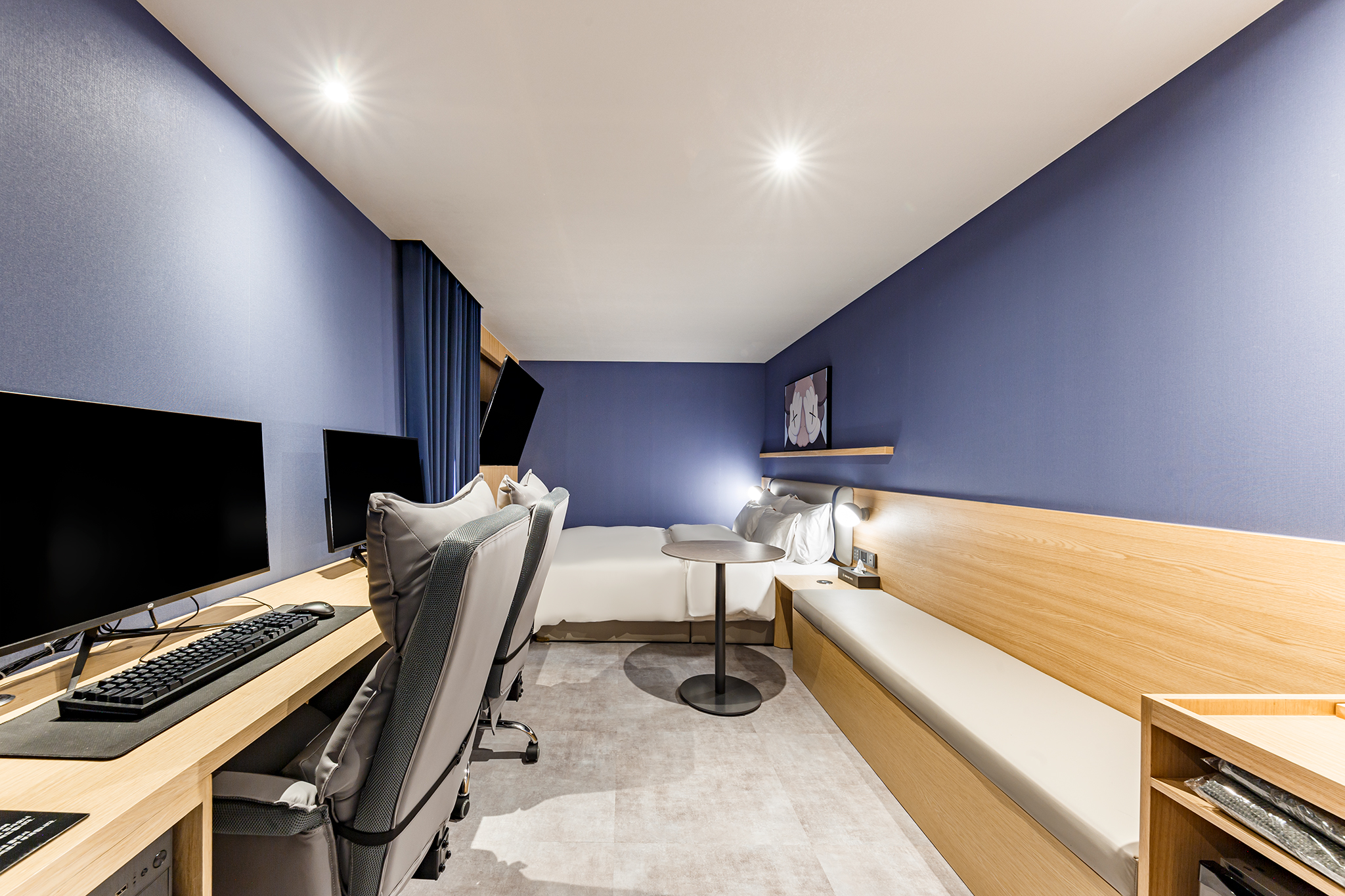 room detail thumbnail 1