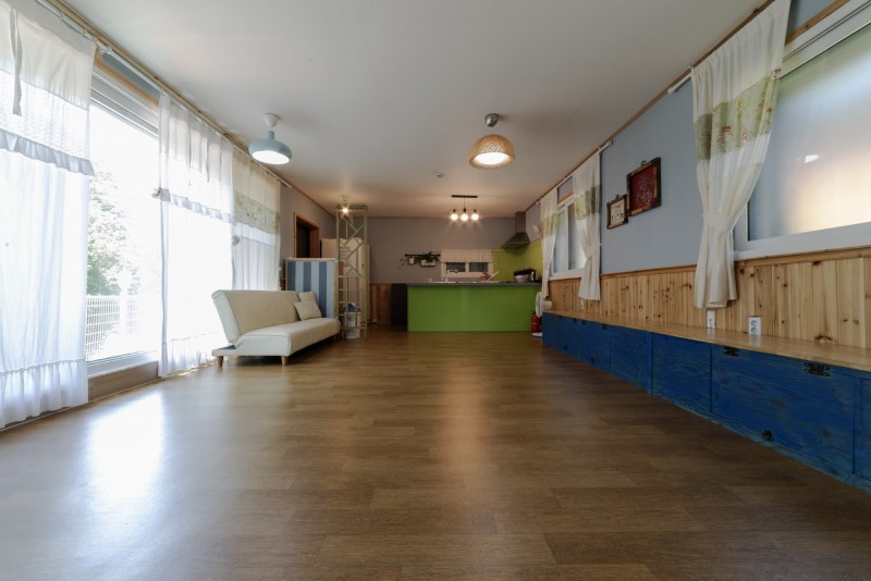 https://yaimg.yanolja.com/v5/2022/06/30/18/62bde5012a4145.55973885.jpg