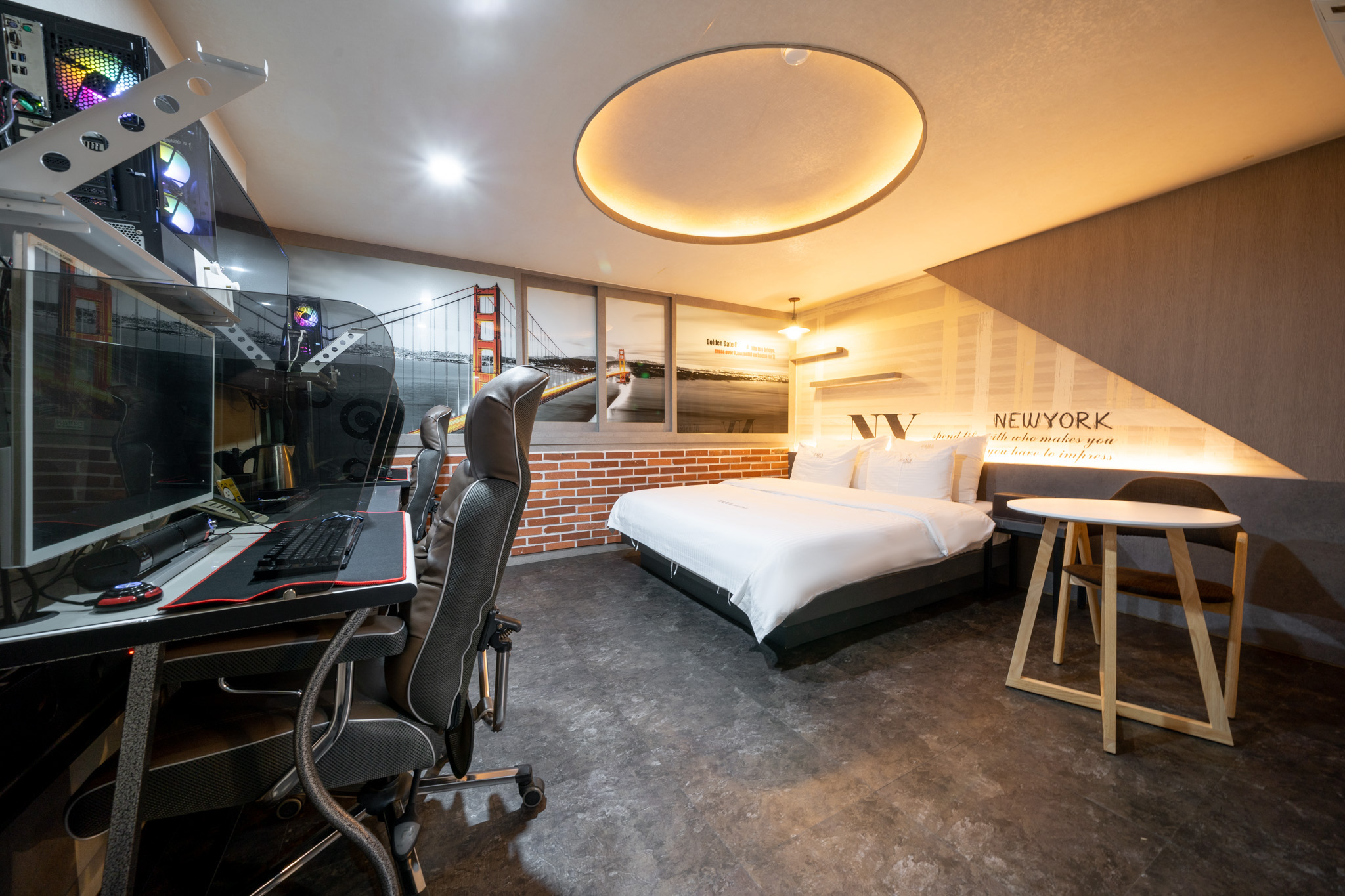 room detail thumbnail 0