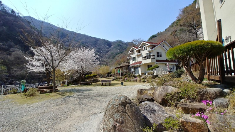 하동 숲속정원펜션 전망