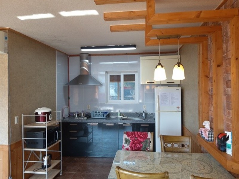 https://yaimg.yanolja.com/v5/2022/07/13/11/62ceac9656ac06.79769886.jpg