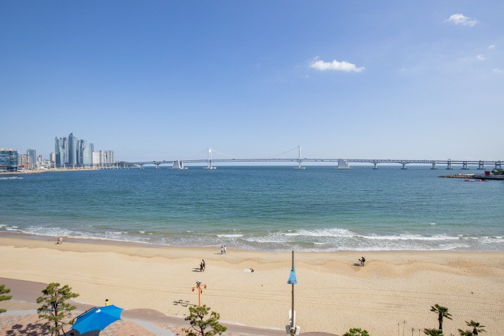 https://yaimg.yanolja.com/v5/2022/07/25/10/62de6a04b3c534.89934219.jpg
