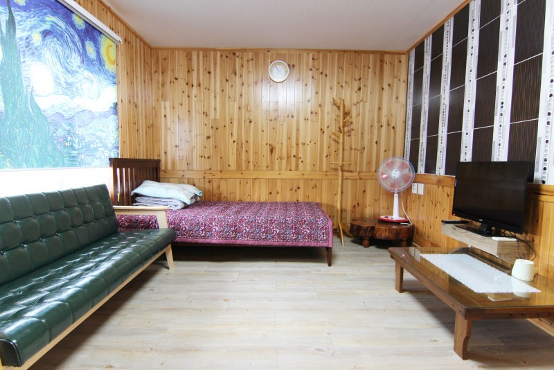 https://yaimg.yanolja.com/v5/2022/07/26/12/62dfd8eb2ca542.95465799.JPG