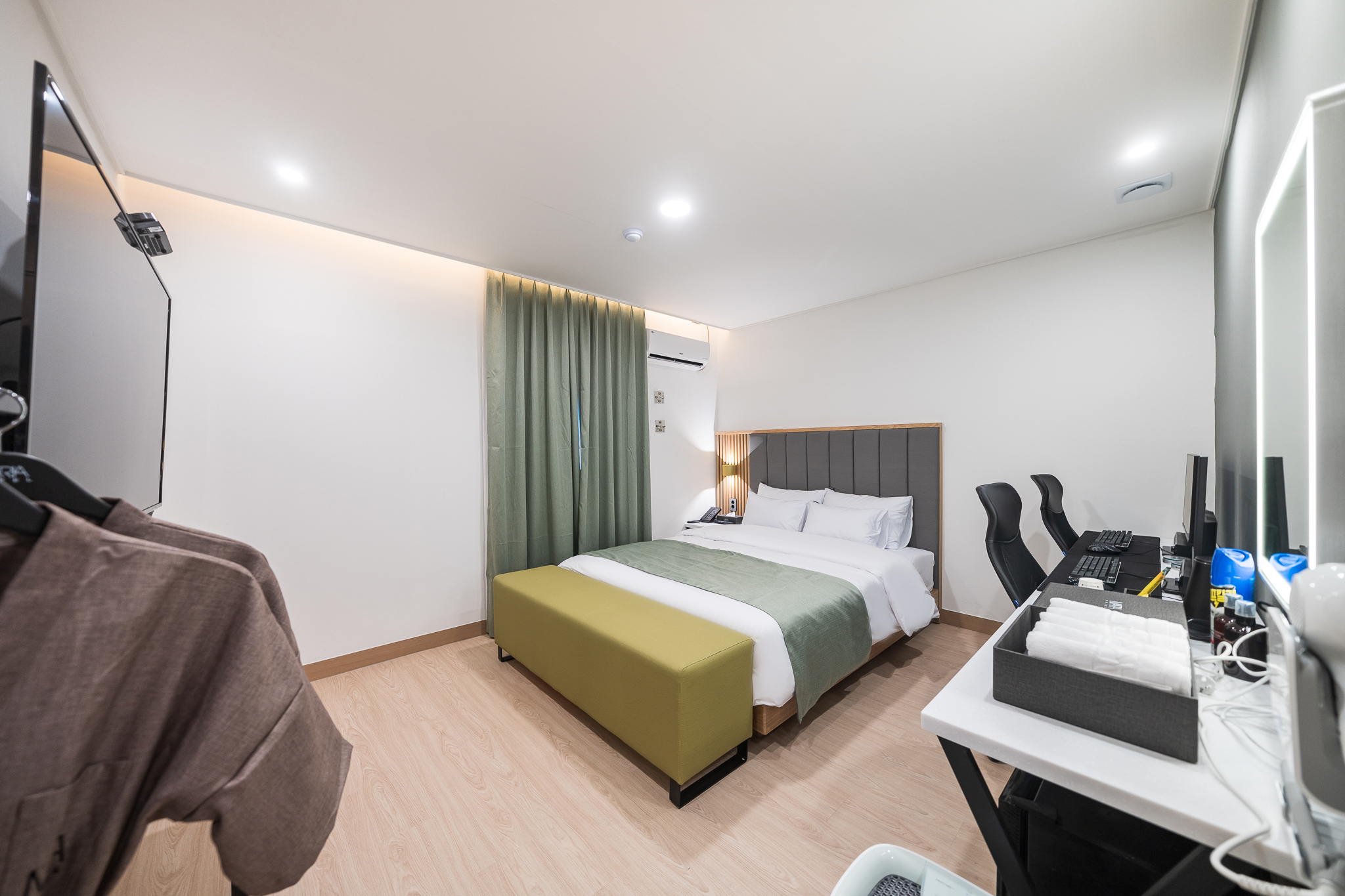 프리미엄 커플PC(온수매트)(고사양 노하드PC/65인치 스마트TV/넷플릭스, 유튜브 가능)