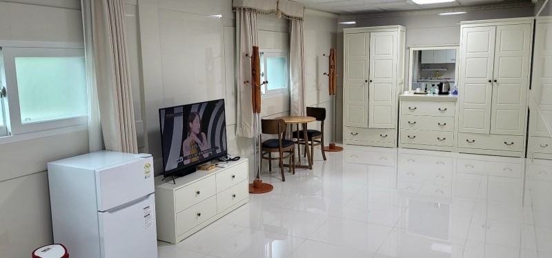 https://yaimg.yanolja.com/v5/2022/08/08/15/62f12a54efdb24.20215563.jpg