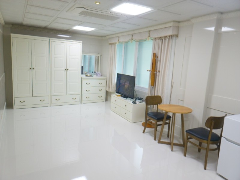 https://yaimg.yanolja.com/v5/2022/08/08/15/62f12a602096b0.13692085.jpg