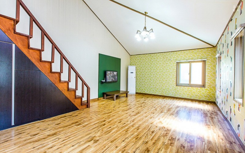 https://yaimg.yanolja.com/v5/2022/08/22/13/630381e732fdc8.76407607.jpg