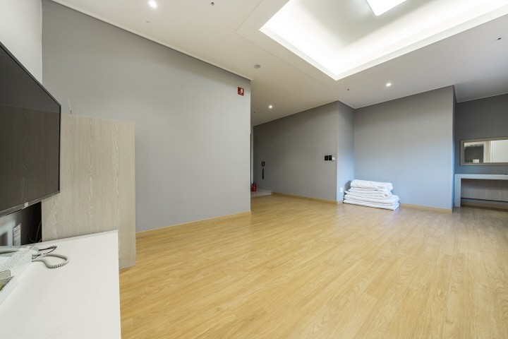 https://yaimg.yanolja.com/v5/2022/08/23/12/6304c7fc38f375.44994457.jpg