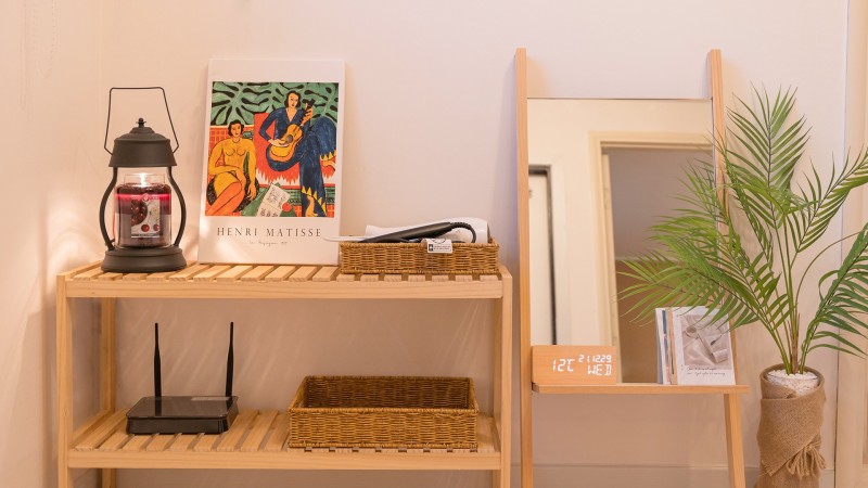 room detail thumbnail 2