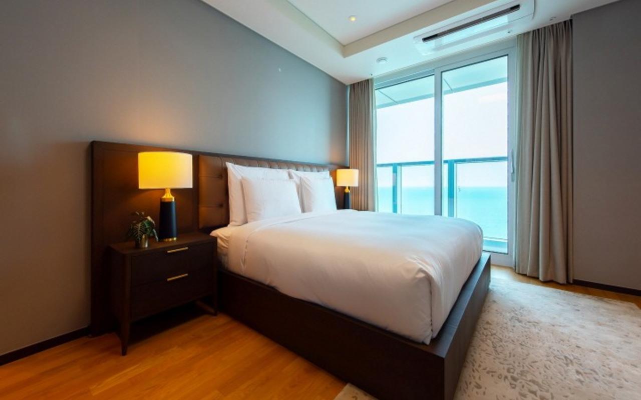 Elsity Residence
