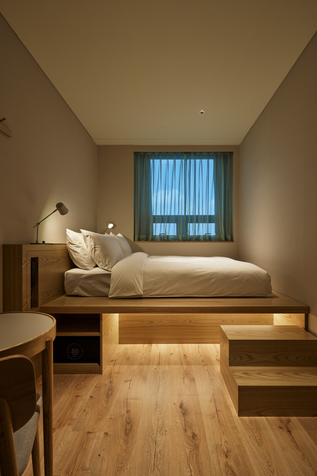 room detail thumbnail 0