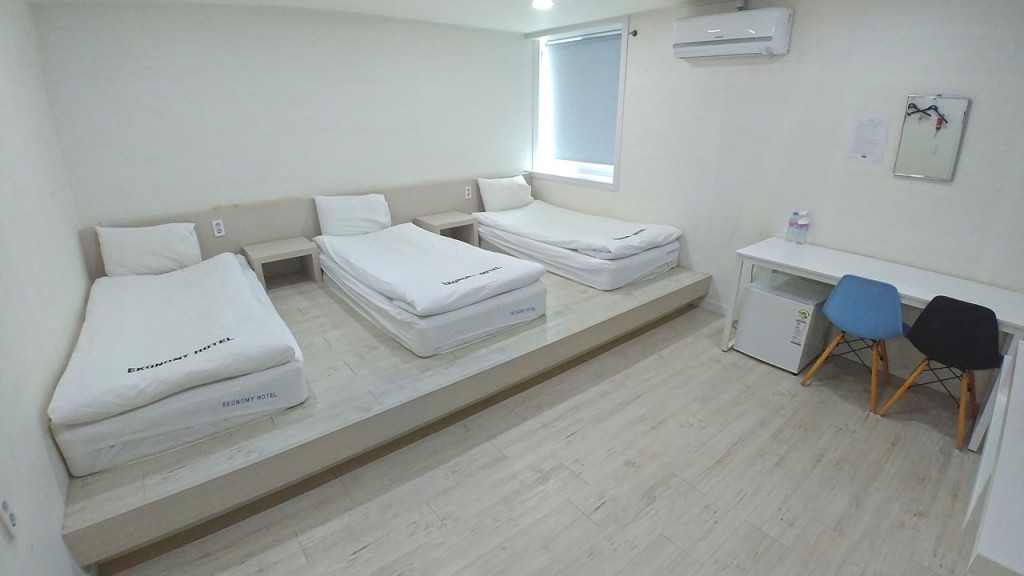 https://yaimg.yanolja.com/v5/2022/09/13/23/63211009e5d2c2.02757660.jpg