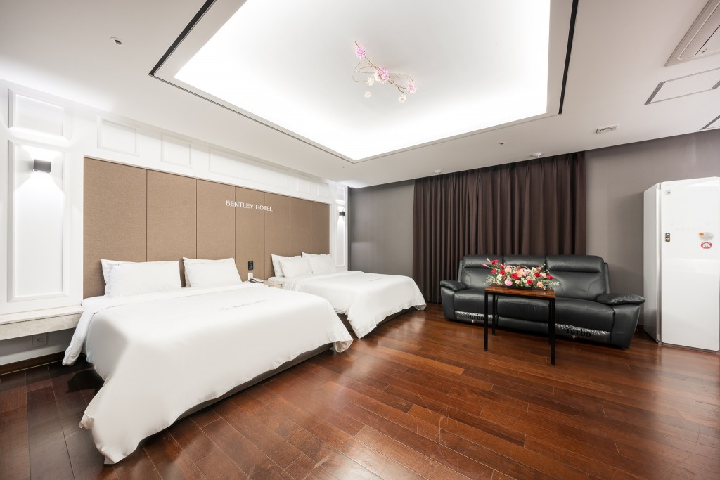 로얄 스위트 Room Only
