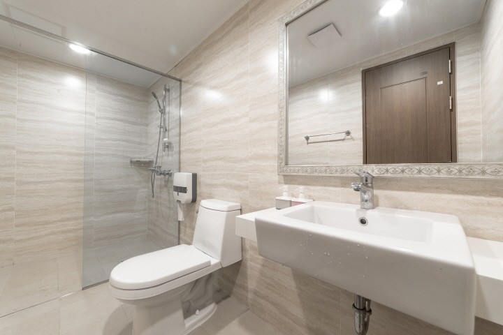 https://yaimg.yanolja.com/v5/2022/09/27/10/6332cd98c52ea1.69636453.jpg
