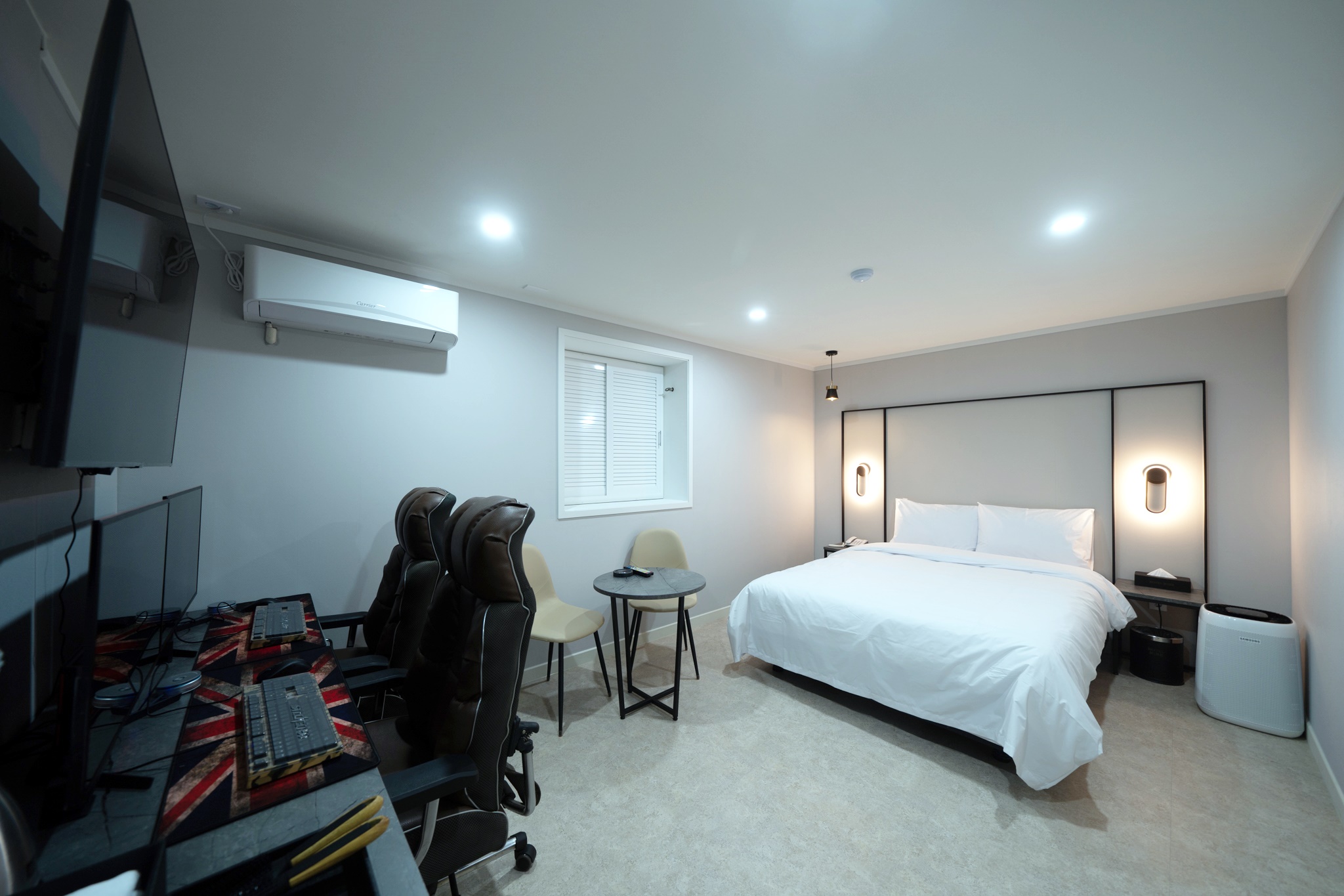 room detail thumbnail 0