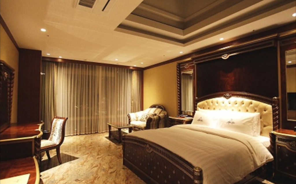 room detail thumbnail 0
