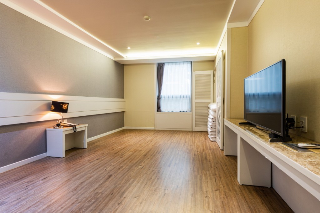 스탠다드 온돌(13시 얼리 체크인 + 13시 레이트 체크아웃)