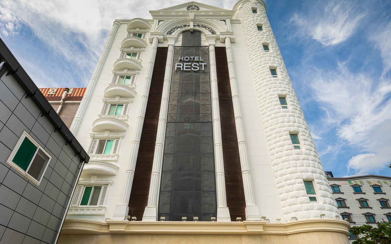 Mokpo Hotel REST Pyeonghwa Square Branch (REST HOTEL) 사진 2
