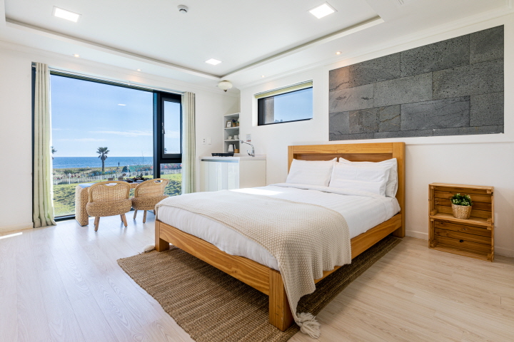Double Room( 단독★조식무료 )