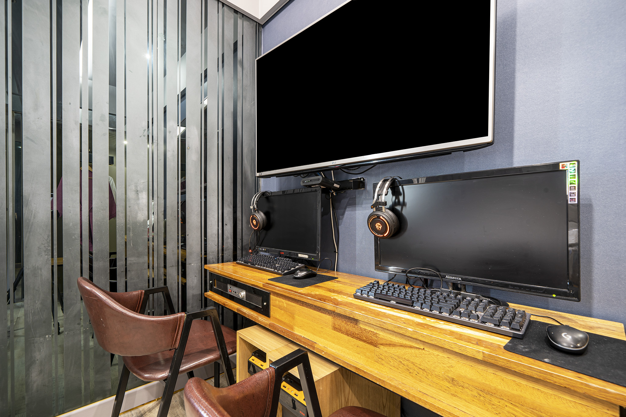 room detail thumbnail 1