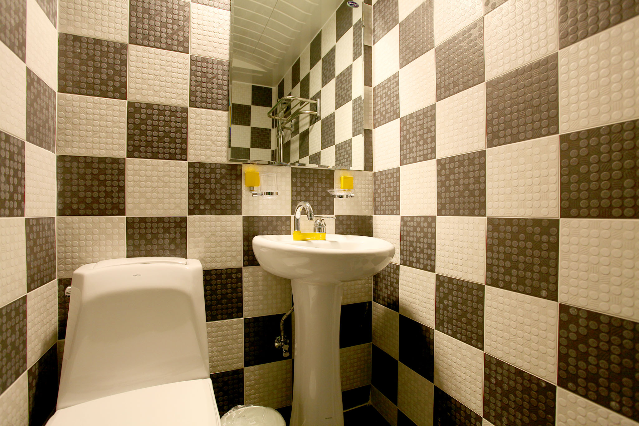 room detail thumbnail 2